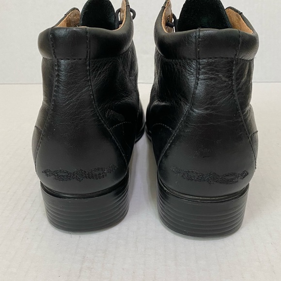 Ariat Josie Kiltie Ankle Boots Black Leather 7.5B - Picture 6 of 11